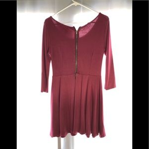 H&M maroon dress size medium-zipper in back